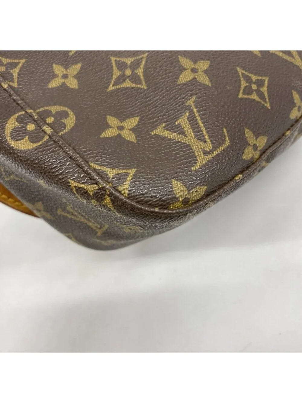 Louis Vuitton Shoulder Bag Monogram Looping MM Brown